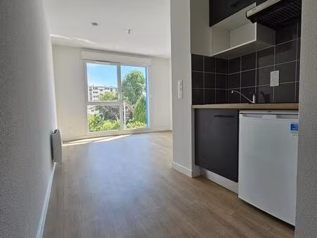 studio 1 pièce 22 m²