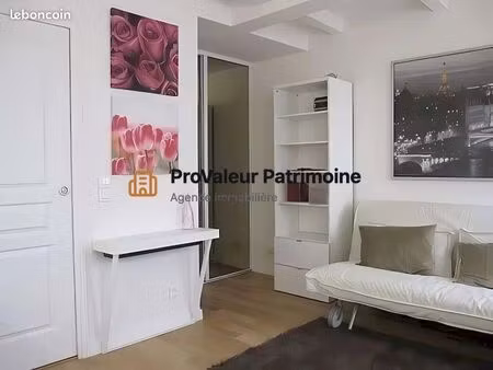 studio 1 pièce 22 m²