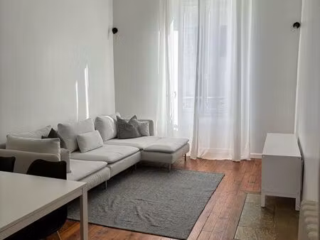 t3 meublé 73m² avec loggia – pau (14 juillet)