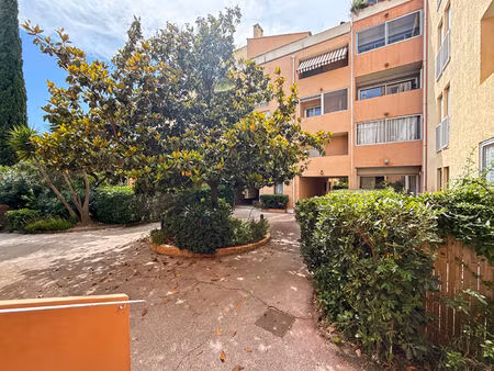 vente appartement 1 pièce  33.70m²  le pradet