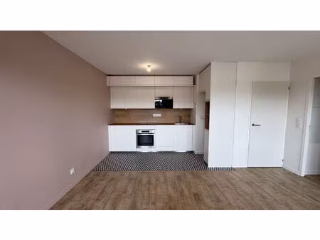 vente appartement 3 pièces  62.64m²  la roche