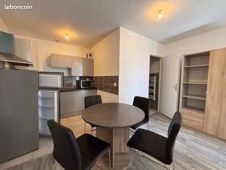 studio 1 pièce 25 m²