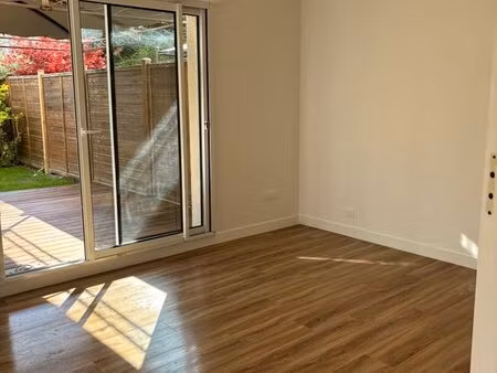 grand studio avec jardin et petite chambre