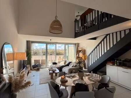 appartement 3 pièces  74m²  quartier fonderie