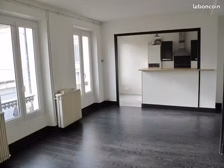 studio meuble