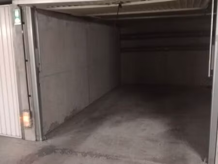 loue garage
