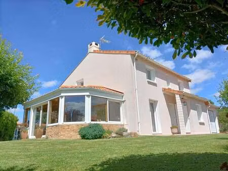 vente maison à saint-sébastien-sur-loire (44230) : à vendre / 201m² saint-sébastien-sur-lo