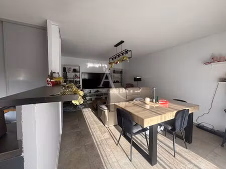 vente appartement 3 pièces  62.43m²  istres