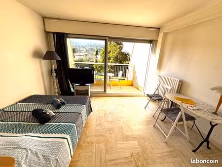 bail étudiant uniquement cannes marina proche campus meliès