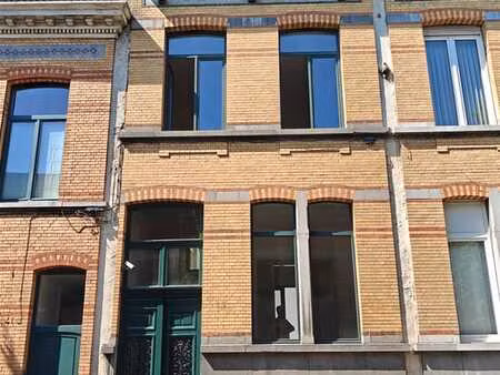 maison de maître avec 3 chambres + terrasse