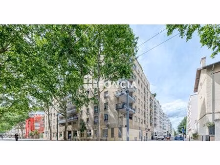 rue de la banniere lyon 3- t2 rez de chaussée avec son garage