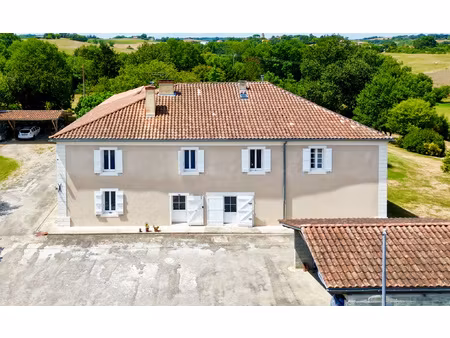 propriété 10 pièces de 400m2 avec 2 logements indépendants 