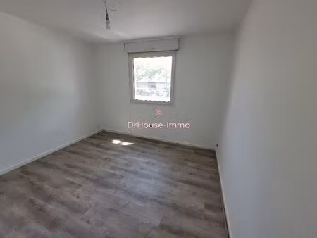 à louer t3 nu 56 m² rdc-proximité les cézeaux-fac de médecine