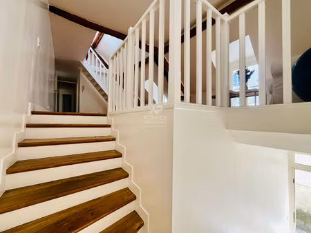 'versailles notre dame' comme une maison ! duplex de caractère de 114m² au calme absolu  1