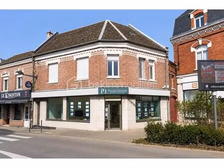 immeuble mixte de 165 m² à albert
