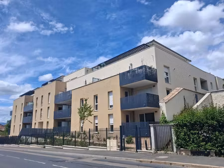 location appartement 3 pièces 63 m² à jassans-riottier (01480)