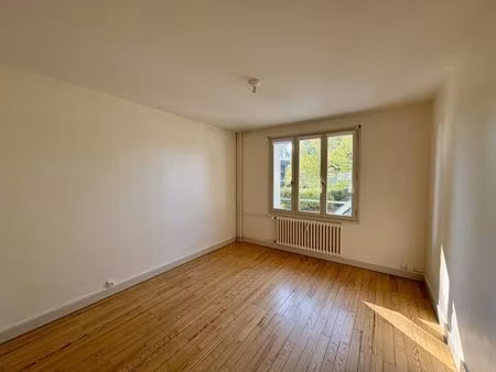 appartement t3 a louer a le coteau -