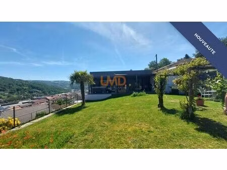 maison moderne vue panoramique