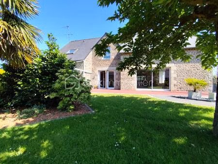 maison de 138 m² à pontmain