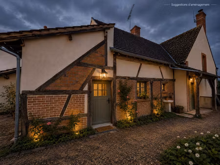 maison de bourg avec beau potentiel au coeur de la sologne