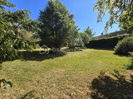 terrain de 754 m² à villeneuve-les-cerfs