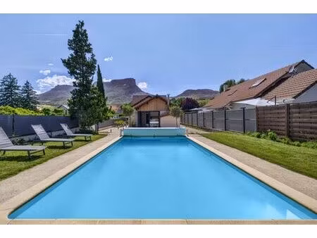 maison de 5 pièces de luxe en vente à les marches  auvergne-rhône-alpes