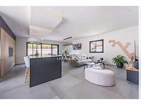 maison de luxe en vente à béligneux  france