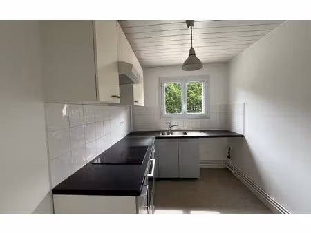 location appartement  51.36 m² t-3 à bourg-la-reine  1 068 €