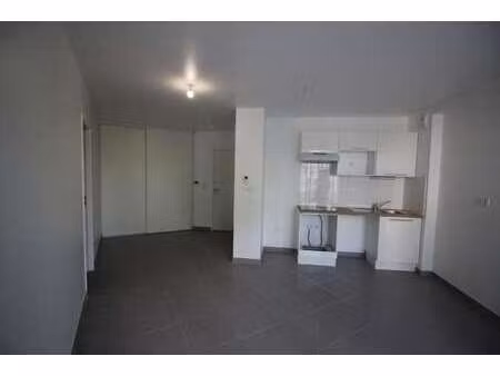 location appartement 2 pièces à saint-herblain (44800) : à louer 2 pièces / 42m² saint-her