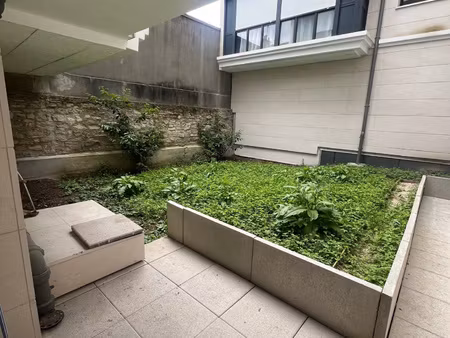 joli 3/4 pièces avec grand espace extéieur