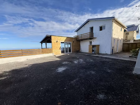 à louer magnifique maison t4 avec vue mer la chaloupe sa