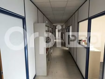 location bureaux 310 m²
