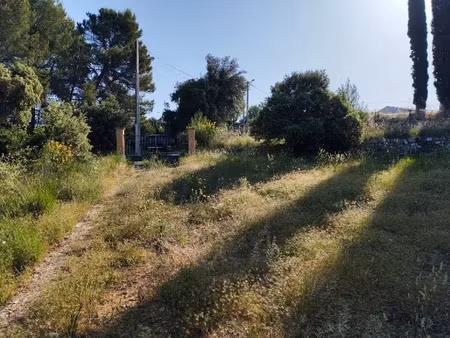 vente terrain 677 m² à lorgues (83510)  150 000 €