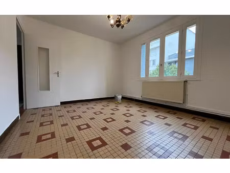 appartement villeurbanne 60.28 m² t-3 à vendre  195 000 €