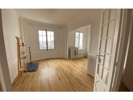 location appartement  m² t-4 à tours  920 €