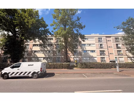 location appartement  m² t-3 à yerres  1 300 €