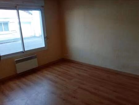 location appartement 2 pièces à challans (85300) : à louer 2 pièces / 39m² challans