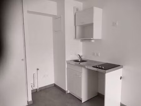 location appartement 2 pièces à saint-nazaire (44600) : à louer 2 pièces / 47m² saint-naza