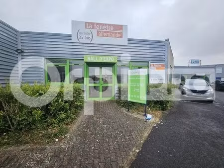 location local d'activités 340 m²