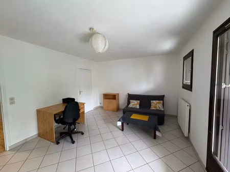 location appartement 1 pièce 29 m² à la motte-servolex (73290)  573 €
