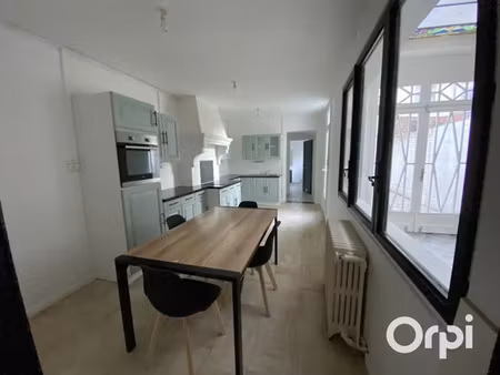 location meublée appartement 1 pièce 52 m² à calais (62100)  621 €