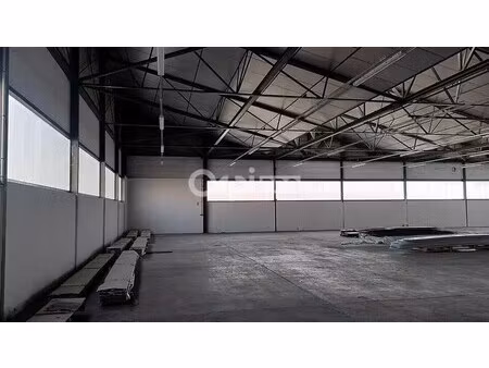 location entrepôt pau 64000 1219m²