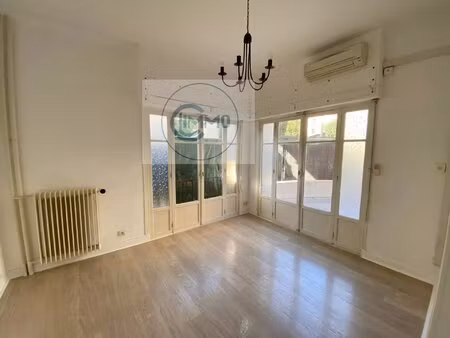 vente studio secteur cessole 25.35 m2