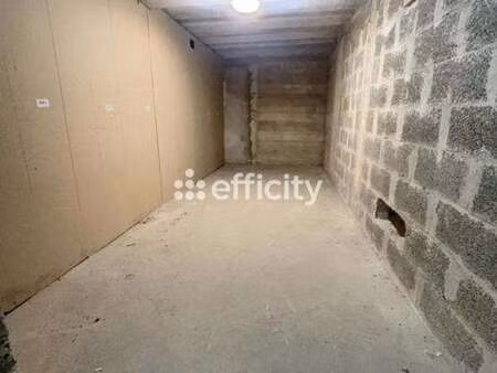 vente garage et parking à brest siam (29200) : à vendre / 175m² brest siam