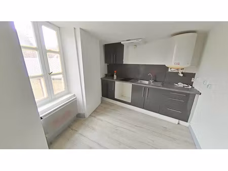 location appartement 2 pièces 35 m² à nevers (58000)  442 €