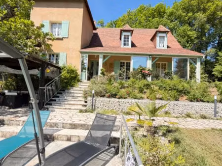 vente maison 9 pièces 200 m² saint-cyprien (24220)