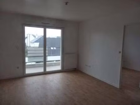 location appartement 2 pièces à saint-brieuc (22000) : à louer 2 pièces / 38m² saint-brieu