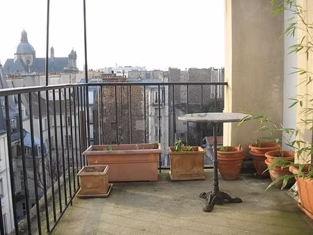 studio meublé avec terrasse