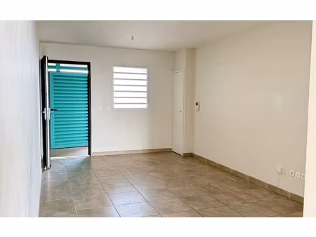 appartement fort-de-france 77.78 m² t-3 à vendre  166 000 €