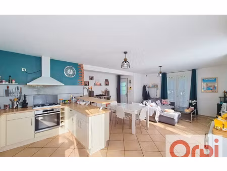 maison villeneuve-lès-bouloc 84 m² t-3 à vendre  243 800 €